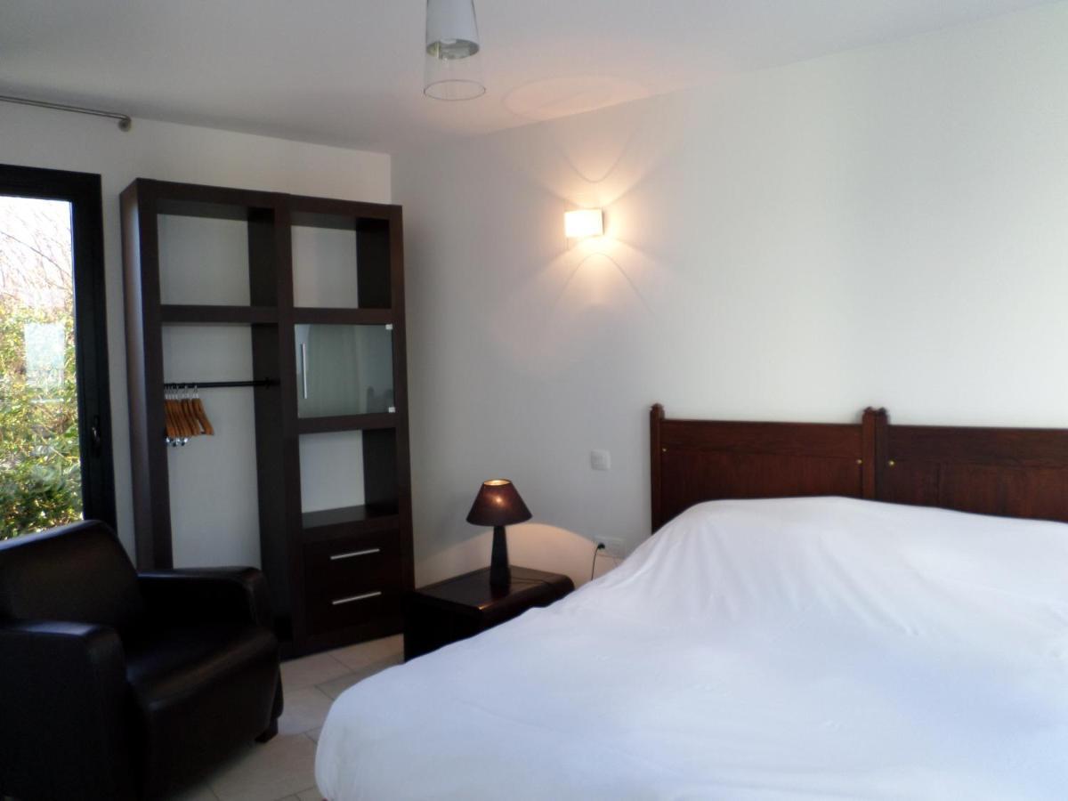 Gites "Bord De Mer" Pmr Ou "Arromanches" 2 Chambres En Front De Mer A Asnelles , 3Km D'Arromanches, 10Km De Bayeux Saint-Come-de-Fresne Экстерьер фото